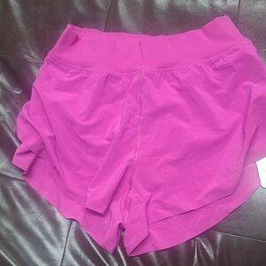CRZ YOGA Women's Vibrant Pink Athletic Shorts